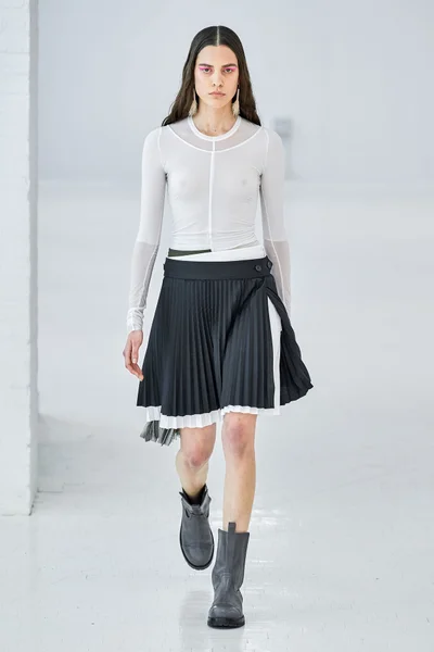 Look 9